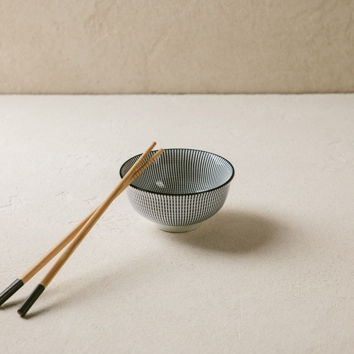 Miska NAVIA czarna 12 cm