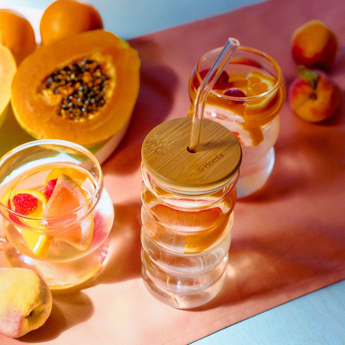 Szklanka BUBBLY SUMMER z bambusową pokrywką i szklaną słomką 0,45 l