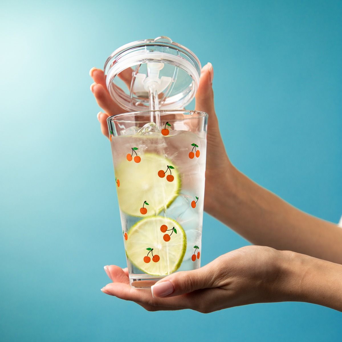 Szklanka EMBO SUMMER ze słomką w wiśnie 0,4 l